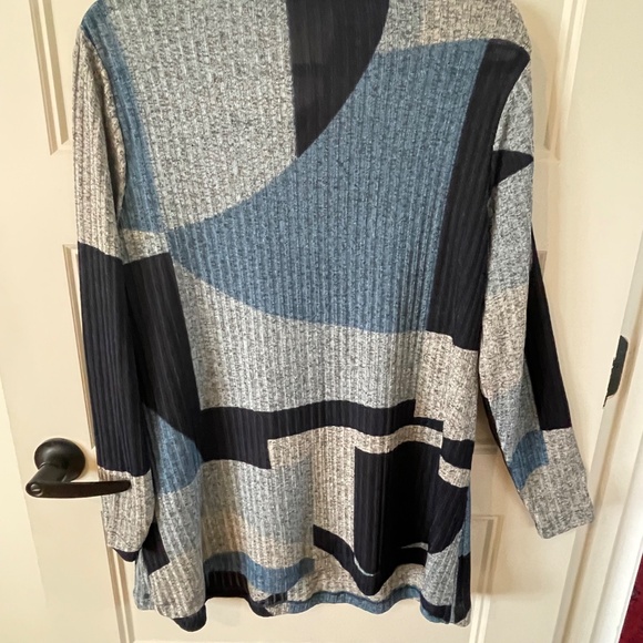 Laura Plus Knit Top X. NWT - Picture 3 of 3